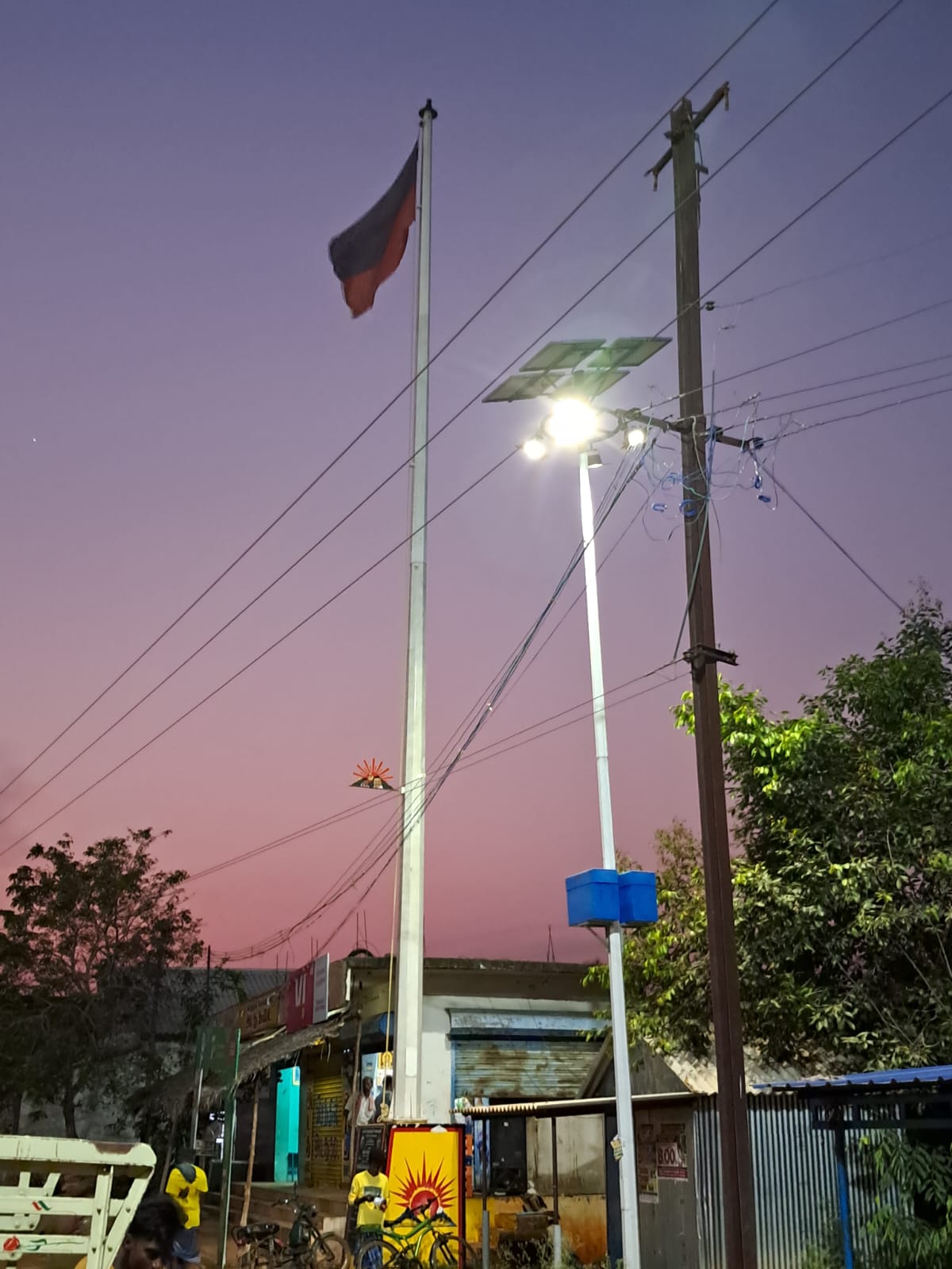 Solar Highway Light